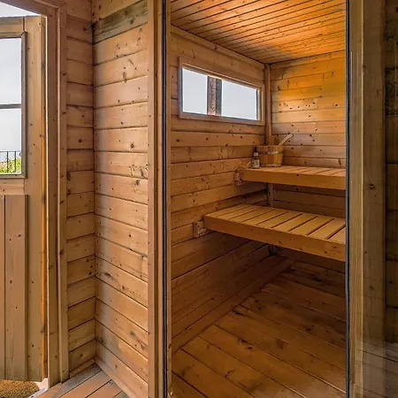 Gorgeous In Santalfio With Sauna Holiday home *